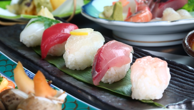 【寿司 5カン＆姿焼き】富山湾の朝取れ 新鮮魚介類＆季節のオススメ料理♪ちょっぴり贅沢に。特選会席